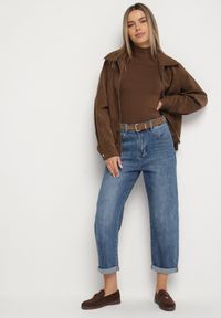 Born2be - Niebieskie Jeansy o Kroju Mom Fit z Regularnym Stanem Rilarisse. Okazja: na co dzień. Kolor: niebieski. Styl: casual #7