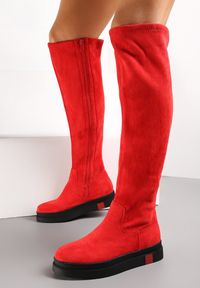 Renee - Czerwone Kozaki na Niskiej Platformie za Kolano Zahrias. Wysokość cholewki: za kolano. Kolor: czerwony. Obcas: na platformie #1