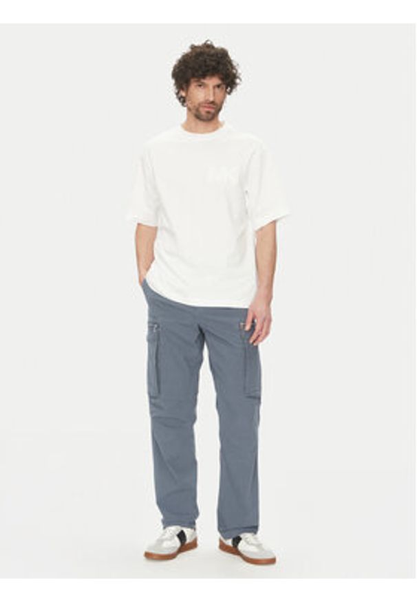 Michael Kors T-Shirt CS552HY1V2 Biały Regular Fit. Kolor: biały. Materiał: bawełna