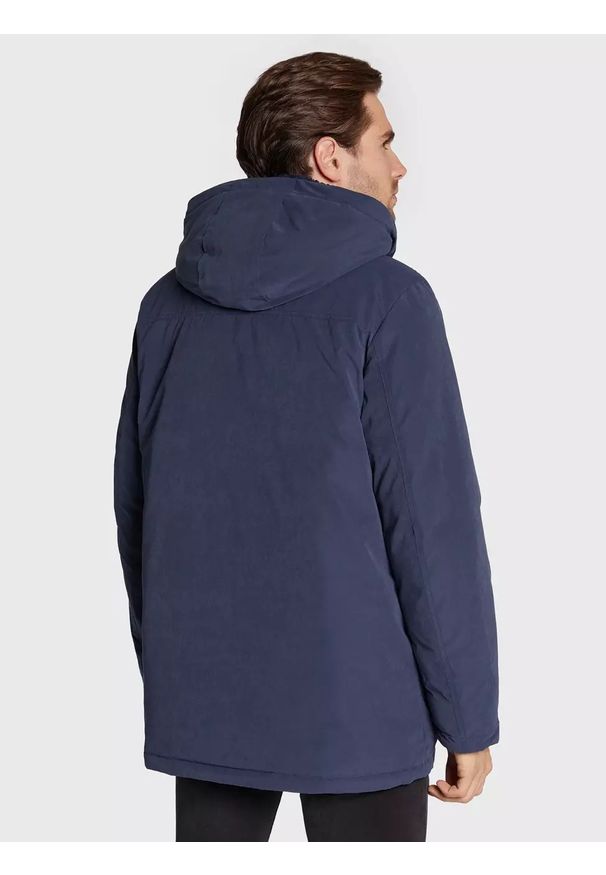 Wrangler - WRANGLER PARKA JACKET MĘSKA KURTKA ZIMOWA NAVY W4E6X7114 112320173. Materiał: poliester, jeans, materiał, poliamid. Długość rękawa: długi rękaw. Długość: długie. Sezon: zima. Styl: klasyczny