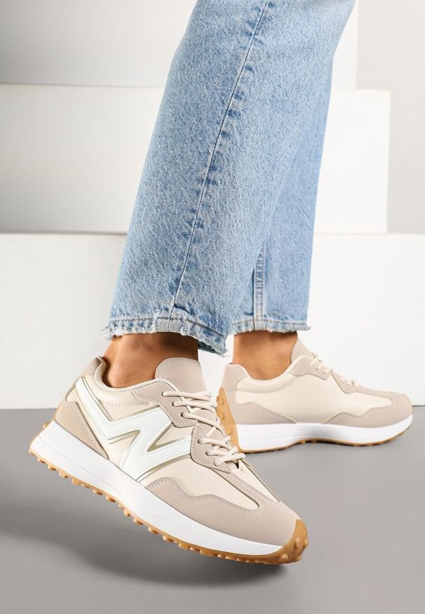 Born2be - Beżowe Sneakersy z Ozdobnym Bieżnikiem Welorea. Okazja: na co dzień. Kolor: beżowy. Materiał: jeans