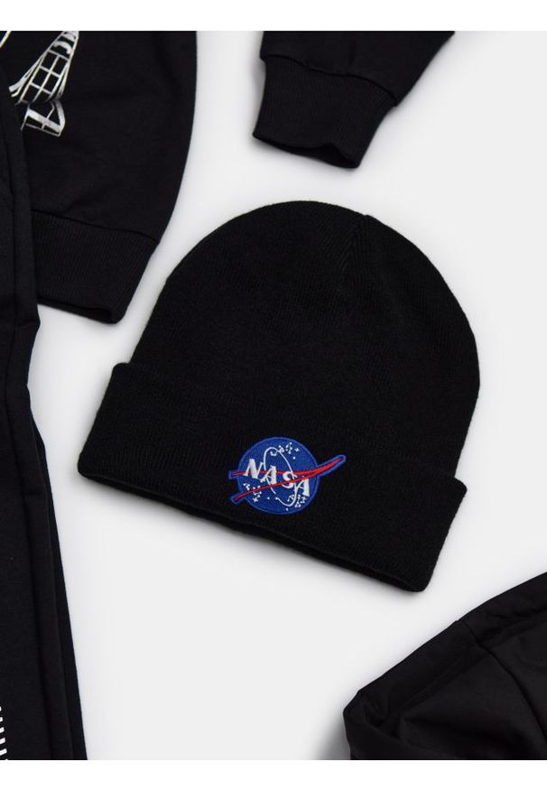 Sinsay - Czapka beanie NASA - czarny. Kolor: czarny