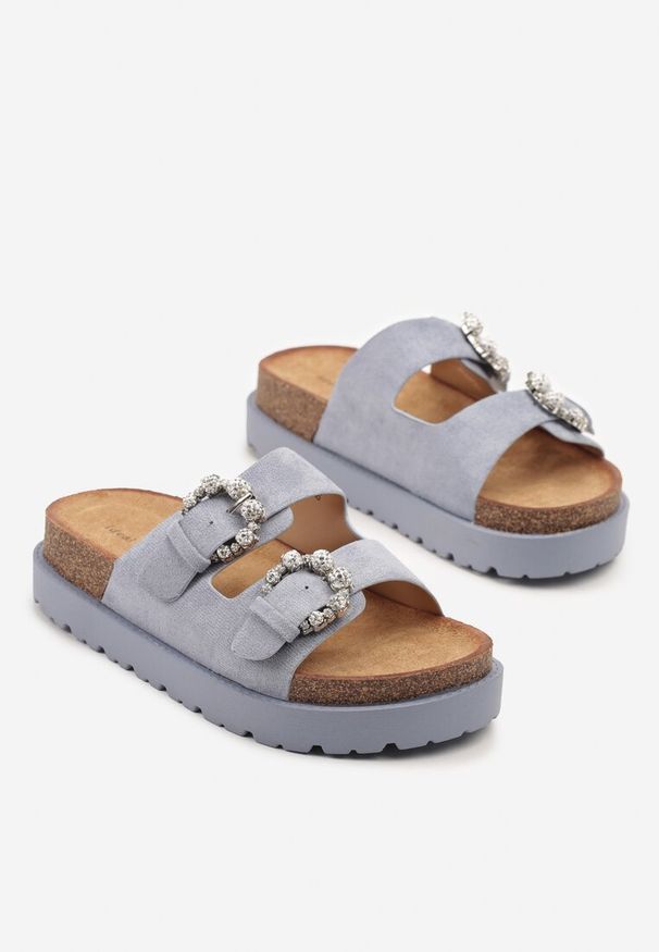 Renee - Niebieskie Klapki na Platformie z Korka Ozdobione Cyrkoniami Orrisca. Kolor: niebieski. Materiał: jeans. Wzór: aplikacja. Sezon: lato. Obcas: na platformie