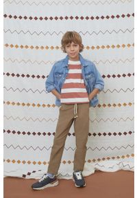 Mango Kids spodnie bawełniane dziecięce Quique kolor brązowy gładkie. Okazja: na co dzień. Kolor: brązowy. Materiał: bawełna. Wzór: gładki. Styl: casual #3