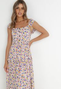 Born2be - Biało-Różowa Sukienka Maibe. Kolor: różowy. Materiał: tkanina. Długość rękawa: na ramiączkach. Wzór: aplikacja, kwiaty, nadruk. Sezon: wiosna, lato. Typ sukienki: trapezowe. Styl: boho. Długość: maxi #2