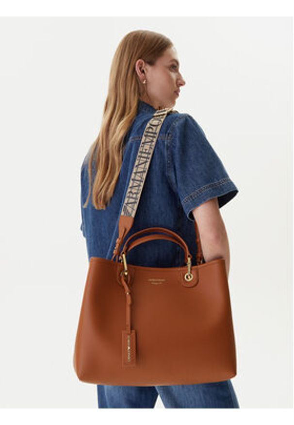 Emporio Armani Torebka EW000360 AF12103 M6030 Brązowy. Kolor: brązowy. Materiał: skórzane