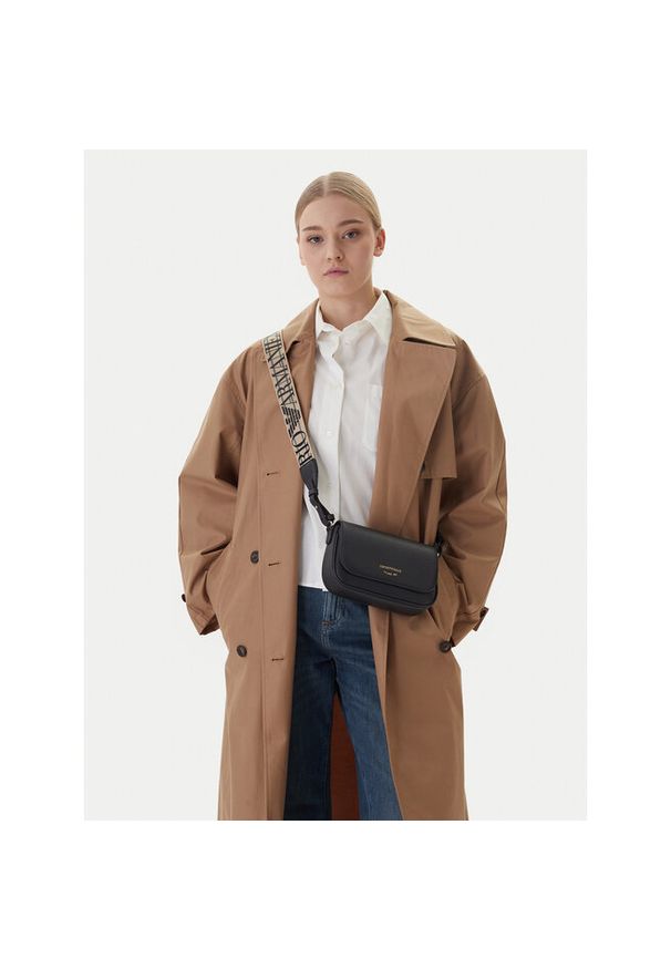 Torebka Emporio Armani. Kolor: czarny