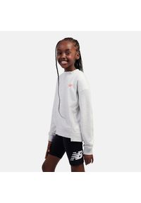 Bluza dziecięca New Balance LAKG0205AHH – szara. Kolor: szary. Materiał: bawełna, poliester. Wzór: napisy. Styl: sportowy #3
