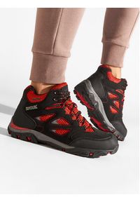 Regatta Trekkingi Holcombe Iep Mid Jnr RKF573 Czarny. Kolor: czarny. Materiał: skóra. Sport: turystyka piesza #9