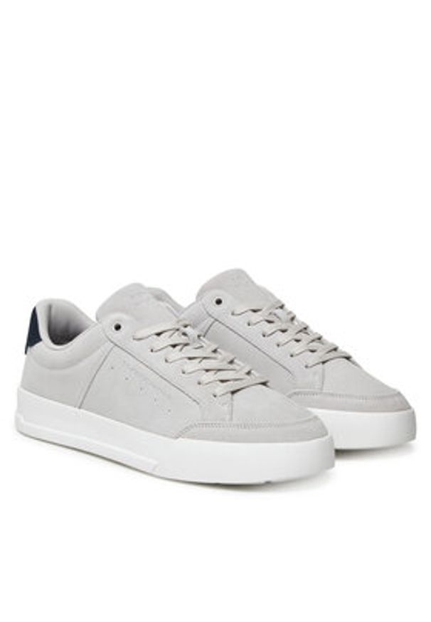 TOMMY HILFIGER - Tommy Hilfiger Sneakersy Th Court Summer Suede FM0FM05517 Szary. Kolor: szary. Materiał: skóra, zamsz
