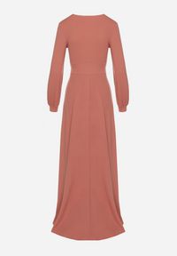 Born2be - Różowa Rozkloszowana Sukienka Koktajlowa z Bufiastymi Rękawami i Rozcięciem na Nogę Erqellia. Okazja: na imprezę. Typ kołnierza: dekolt w serek. Kolor: różowy. Styl: wizytowy #4