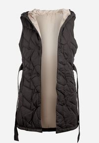 Born2be - Czarna Kamizelka Pikowana z Paskiem Dagalee. Okazja: na co dzień. Kolekcja: plus size. Kolor: czarny. Materiał: jeans, materiał. Długość: długie. Wzór: jednolity. Styl: casual #6
