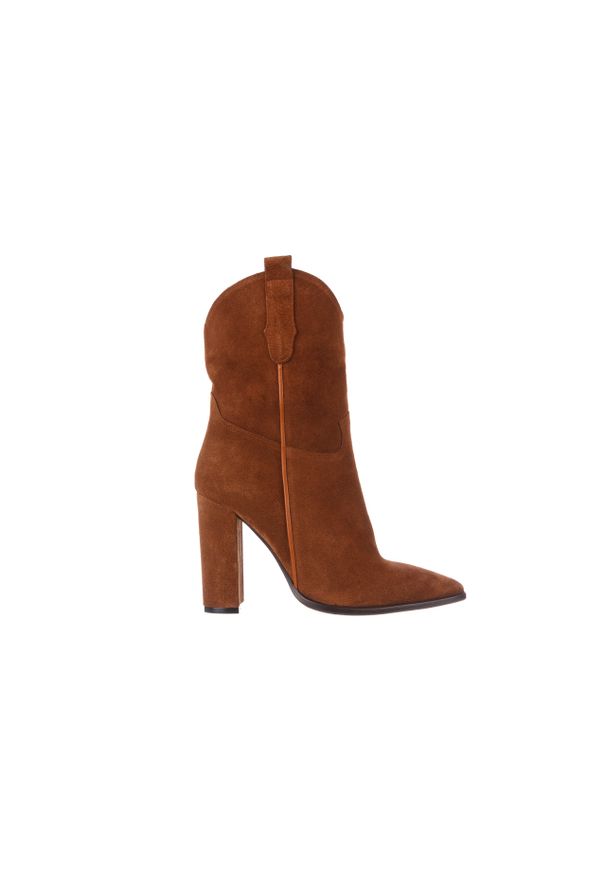 Botki Bayla-195 OZ-7337 Chestnut Suede 195018, Brąz, Skóra naturalna. Okazja: na co dzień. Zapięcie: bez zapięcia. Kolor: brązowy. Materiał: skóra. Szerokość cholewki: normalna. Obcas: na obcasie. Styl: klasyczny, casual. Wysokość obcasa: średni