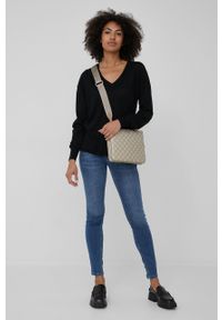 GAP sweter lniany damski kolor czarny lekki. Kolor: czarny. Materiał: len. Długość rękawa: długi rękaw. Długość: długie