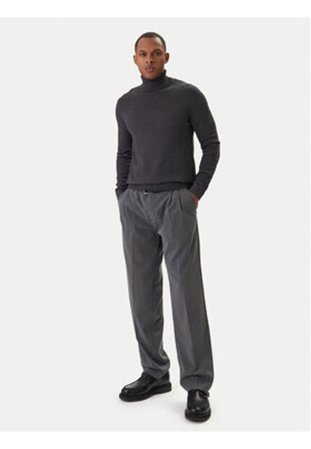 Jack & Jones Golf Emil Knit Roll 12157417 Szary Regular Fit. Typ kołnierza: golf. Kolor: szary. Materiał: bawełna