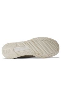 Buty męskie New Balance U1500WSB – białe. Kolor: biały. Materiał: zamsz, skóra. Szerokość cholewki: normalna. Sezon: lato #3