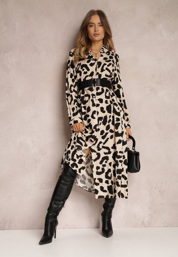 Renee - Beżowo-Czarna Sukienka Koszulowa w Cętki z Paskiem Canahy. Okazja: do pracy, na spotkanie biznesowe. Typ kołnierza: dekolt w kształcie V. Kolor: beżowy. Materiał: tkanina, wiskoza. Typ sukienki: koszulowe. Styl: klasyczny, biznesowy