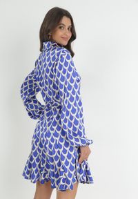Born2be - Niebieska Koszulowa Sukienka z Wiązanym Paskiem Atheneta. Kolor: niebieski. Materiał: materiał. Wzór: nadruk. Typ sukienki: koszulowe #3