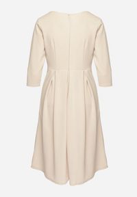 Born2be - Beżowa Rozkloszowana Sukienka z Rękawem 3/4 Nomiel. Okazja: na spotkanie biznesowe. Typ kołnierza: dekolt w kształcie V. Kolor: beżowy. Typ sukienki: rozkloszowane. Styl: klasyczny, elegancki, biznesowy #5