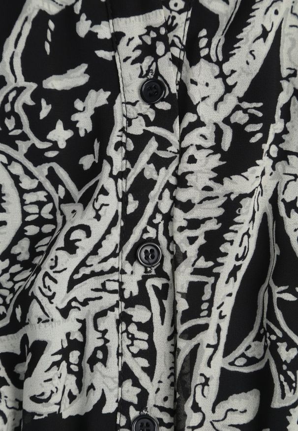 Born2be - Beżowo-Czarna Sukienka Rozkloszowana z Wiązanym Paskiem Gylten. Kolor: beżowy. Materiał: materiał. Typ sukienki: koszulowe. Długość: maxi