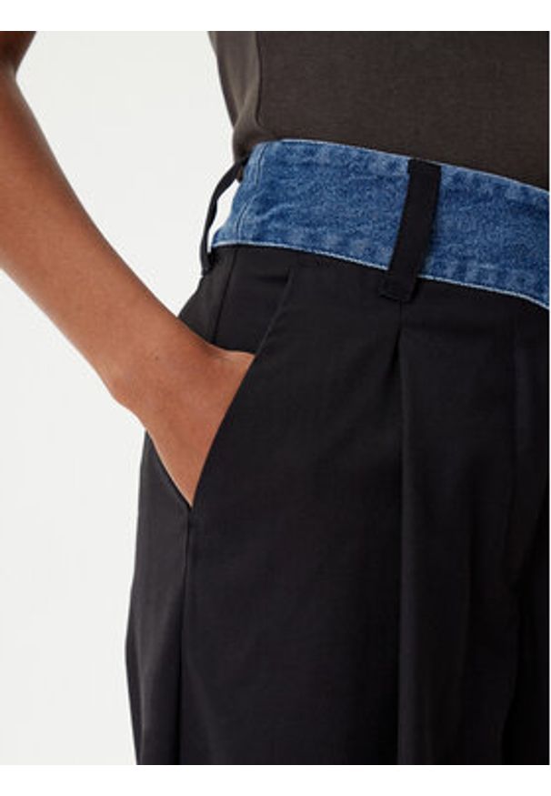 Desigual Spodnie materiałowe Denimwaist 25WWPW03 Czarny Wide Leg. Kolor: czarny. Materiał: syntetyk