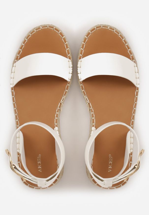 Born2be - Białe Sandały VICES na Niskim Koturnie z Plecionki z Paskiem Wokół Kostki Tetea. Okazja: na co dzień. Zapięcie: pasek. Kolor: biały. Materiał: len. Sezon: lato. Obcas: na koturnie. Styl: casual, klasyczny