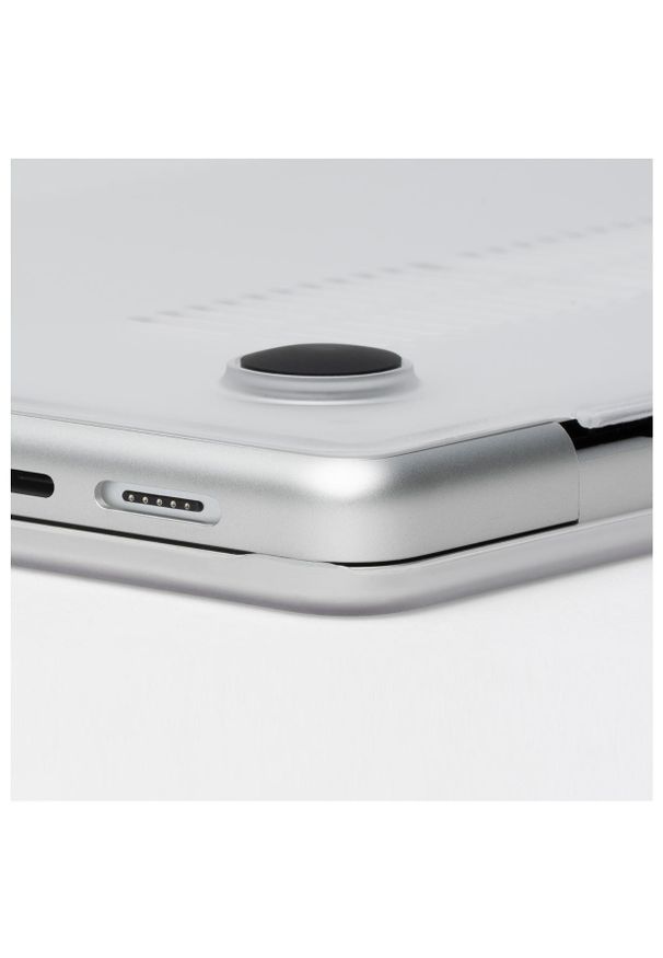 Etui ZAGG Hardshell - obudowa ochronna do MacBook Pro 16'' M1 / M2 / M3 / M4 (clear). Materiał: hardshell
