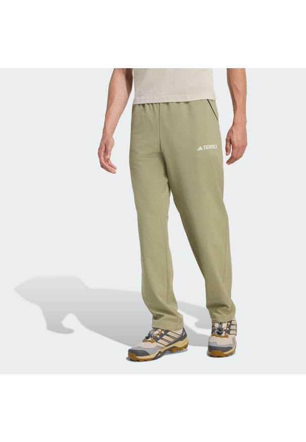 Adidas - Spodnie Terrex Multi Liteflex. Kolor: zielony. Materiał: materiał. Sezon: lato. Sport: turystyka piesza