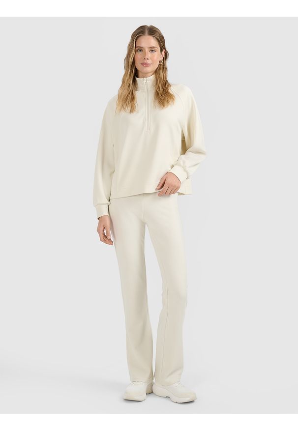 4f - 4F Spodnie dresowe z prostymi nogawkami z modalem damskie - beżowe XL. Kolor: beżowy. Materiał: dresówka. Długość: długie