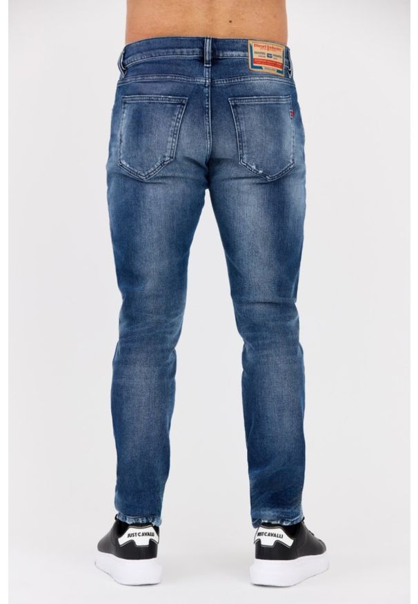 Diesel - DIESEL Niebieskie męskie jeansy 2019 D-STRUKT. Okazja: na co dzień. Kolor: niebieski. Styl: klasyczny, casual