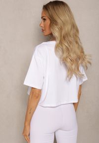 Renee - Biały Bawełniany T-shirt Crop Top z Ozdobną Aplikacją Axindra. Kolor: biały. Materiał: bawełna. Wzór: aplikacja #2