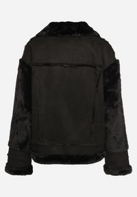 Born2be - Czarna Kurtka Biker o Prostym Kroju z Asymetrycznym Suwakiem i Futrzanymi Wstawkami Liogala. Okazja: na co dzień, na spacer. Kolor: czarny. Materiał: futro. Styl: casual, klasyczny #3