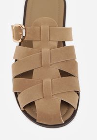 Born2be - Ciemnobeżowe Klapki z Paskami w Stylu Gladiatorek z Klamerką Lorianatea. Okazja: na co dzień. Kolor: beżowy. Materiał: jeans. Sezon: lato. Styl: casual #7