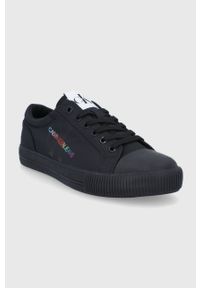 Calvin Klein Jeans Tenisówki damskie kolor czarny. Nosek buta: okrągły. Zapięcie: sznurówki. Kolor: czarny. Materiał: guma #4
