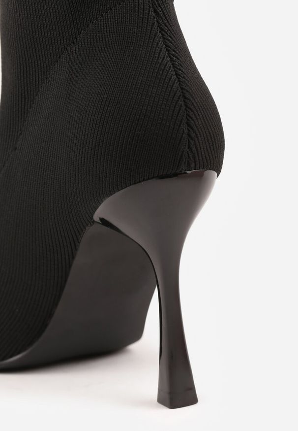 Renee - Czarne Botki na Szpilce Vices z Elastyczną Cholewką Nallafia. Okazja: na co dzień. Kolor: czarny. Szerokość cholewki: normalna. Obcas: na szpilce. Styl: casual, glamour, klasyczny