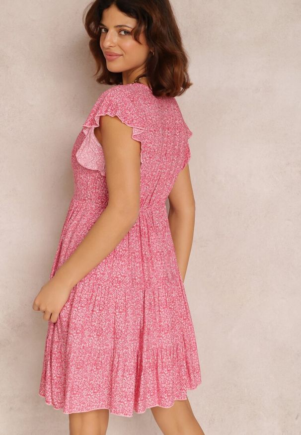Renee - Różowa Sukienka Phaerica. Typ kołnierza: kołnierz z falbankami. Kolor: różowy. Wzór: nadruk, kolorowy, kwiaty. Styl: klasyczny. Długość: mini