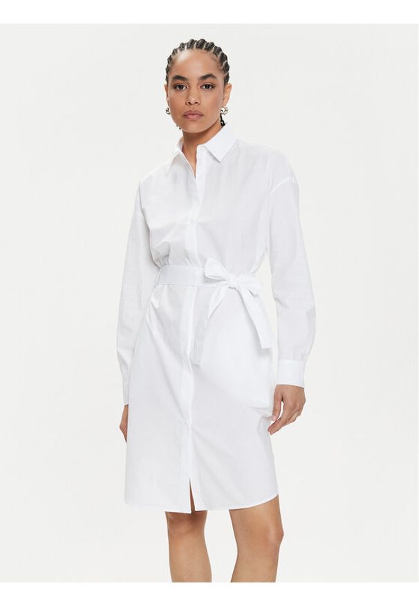 Armani Exchange Sukienka koszulowa 3DYA32 YN4RZ 1000 Biały Regular Fit. Kolor: biały. Materiał: bawełna. Typ sukienki: koszulowe