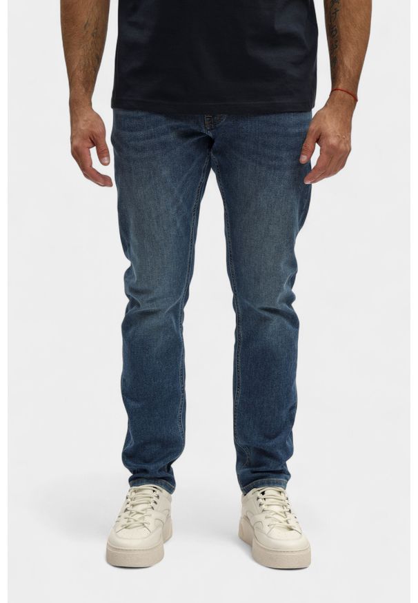 Męskie Spodnie jeansowe Mustang Style Oregon Slim K Denim Blue 1017226 5000 682