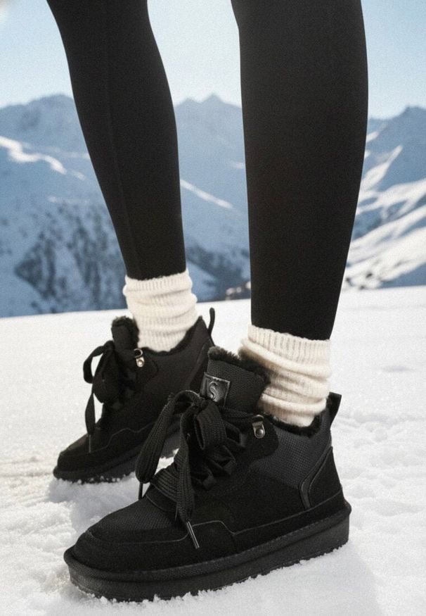 Born2be - Czarne Sneakersy Vices w Stylu Śniegowców Ocieplane z Szerokim Sznurowaniem Rennith. Okazja: na spacer. Kolor: czarny. Materiał: jeans, wełna. Sezon: jesień. Obcas: na płaskiej podeszwie. Sport: golf, turystyka piesza