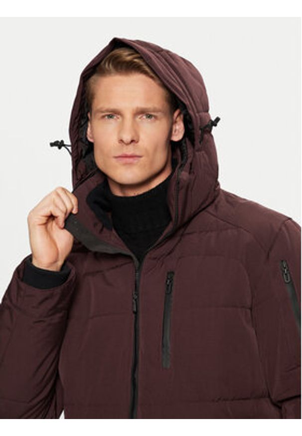 s.Oliver Kurtka zimowa 2150475 Bordowy Regular Fit. Kolor: czerwony. Materiał: syntetyk. Sezon: zima