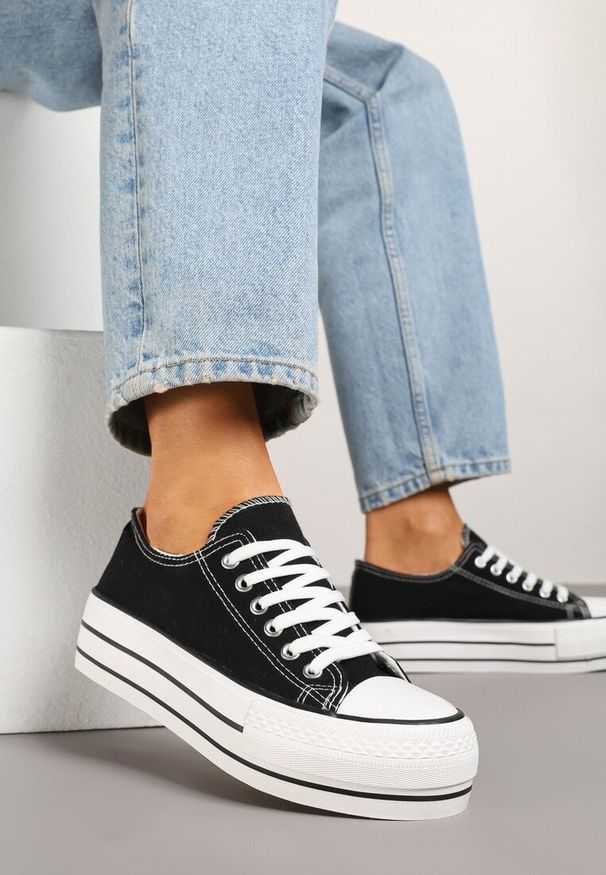 Born2be - Czarne Casualowe Trampki na Grubej Podeszwie Borzeri. Okazja: na co dzień. Kolor: czarny. Materiał: jeans. Szerokość cholewki: normalna. Styl: casual