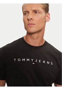 Tommy Jeans T-Shirt Linear Logo DM0DM20744 Czarny Regular Fit. Kolor: czarny. Materiał: bawełna