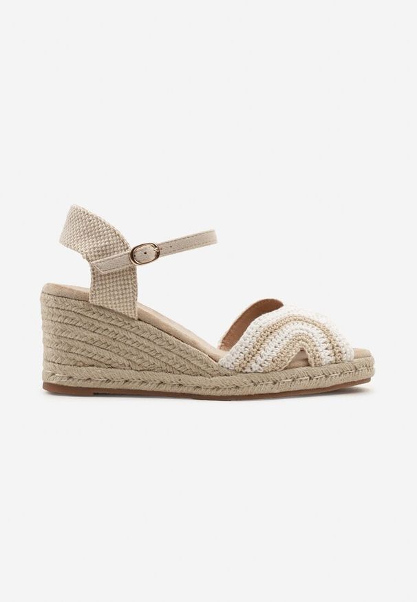 Born2be - Biało-Beżowe Sandały Espadryle z Plecionką Przy Nosku i na Koturnie Timaella. Nosek buta: otwarty. Zapięcie: sprzączka. Kolor: biały. Materiał: materiał. Sezon: lato. Obcas: na koturnie. Styl: klasyczny. Wysokość obcasa: średni