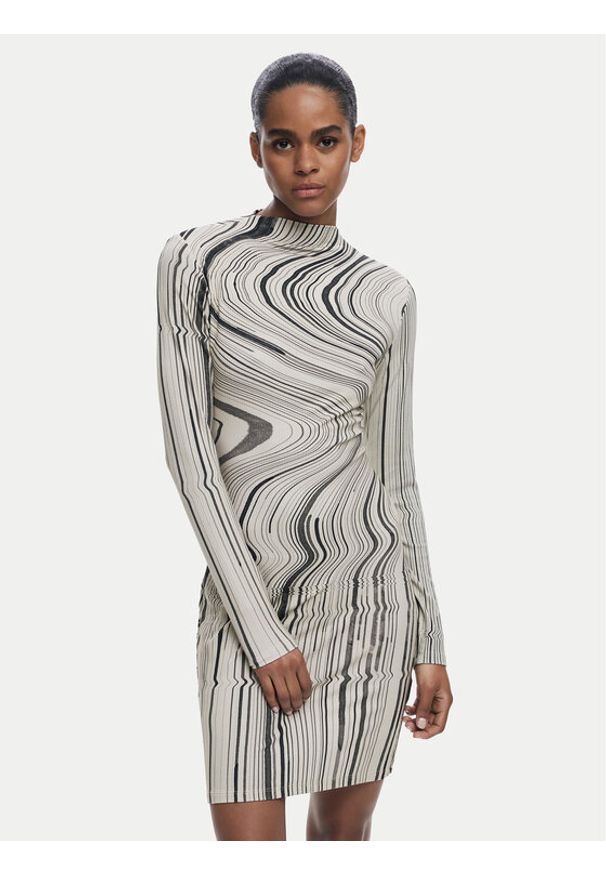 Desigual Sukienka codzienna Chiara 25WWVK35 Beżowy Slim Fit. Okazja: na co dzień. Kolor: beżowy. Materiał: wiskoza. Typ sukienki: proste. Styl: casual