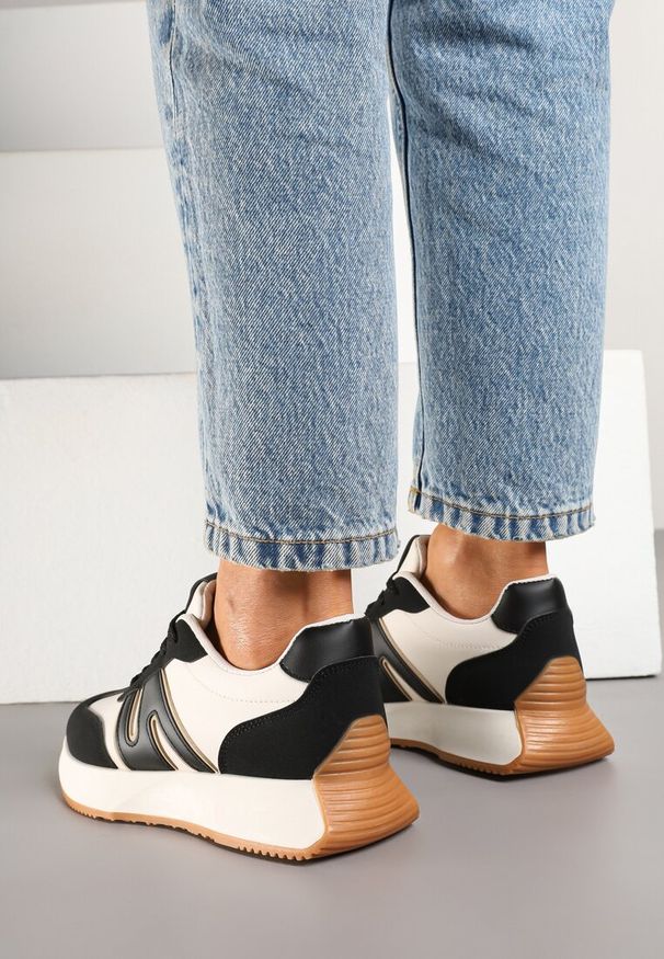 Born2be - Czarne Sneakersy z Geometrycznym Wzorem Avisella. Okazja: na co dzień. Kolor: czarny. Materiał: jeans. Wzór: geometria