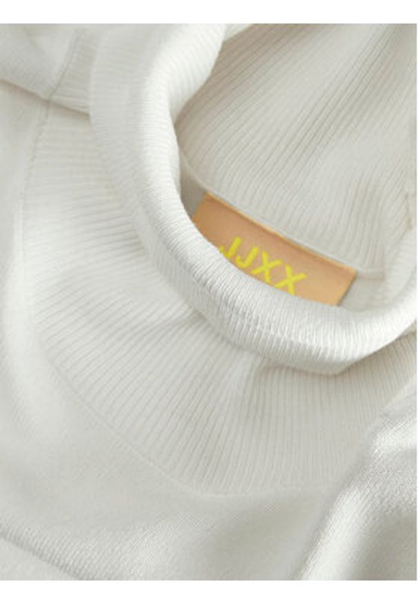 JJXX Golf Ada 12258813 Biały Slim Fit. Typ kołnierza: golf. Kolor: biały. Materiał: wiskoza