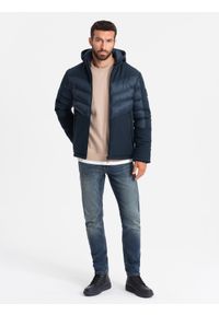 Ombre Clothing - Pikowana kurtka męska z łączonych materiałów z wysokim kołnierzem – granatowa V2 - Rozmiar: M. Okazja: na co dzień. Kolor: niebieski. Materiał: materiał. Wzór: aplikacja. Styl: sportowy, casual #7