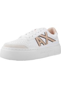 Armani Exchange - Kapcie ARMANI EXCHANGE XDX147 XV830 Biały. Kolor: biały. Materiał: syntetyk, tkanina, skóra. Styl: sportowy