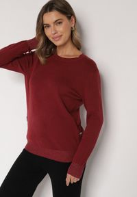 Born2be - Bordowy Sweter z Guzikami z Boku Tusiana. Okazja: na co dzień. Kolor: czerwony. Materiał: jeans. Styl: klasyczny, casual #3