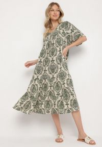 Born2be - Ciemnozielona Sukienka z Bawełną w Abstrakcyjny Wzór Filindela. Okazja: na co dzień, na spacer. Kolor: zielony. Materiał: bawełna. Wzór: aplikacja. Styl: klasyczny, casual, elegancki #1